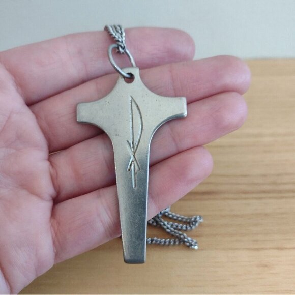 Vtg Catholic Pax Cross Crucifix Easter Pendant Necklace Religious Silver Tone - Picture 3 of 6